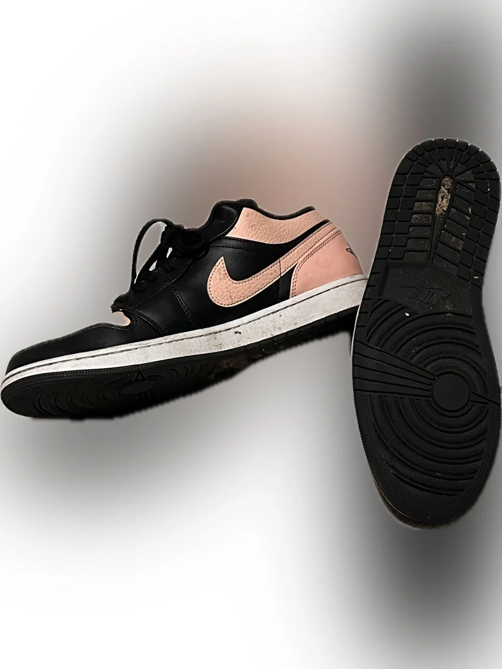 Nike Air Jordan 1 Low sneakers in the 